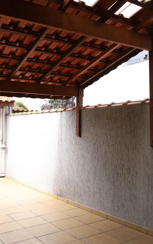 Casa à venda com 93m², 2 quartos e 2 vagasGaragem