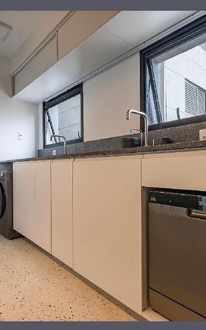 Apartamento à venda com 90m², 2 quartos e 2 vagas Apartamento à venda com 90m², 2 quartos e 2 vagasCozinha