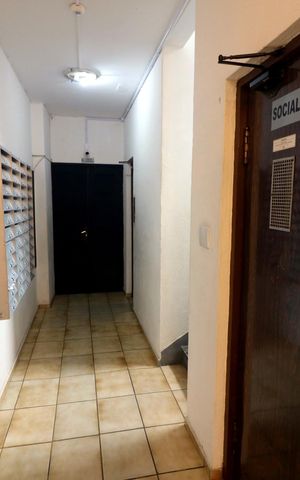 Apartamento à venda com 42m², 1 quarto e sem vagaÁrea comum - Hall de entrada