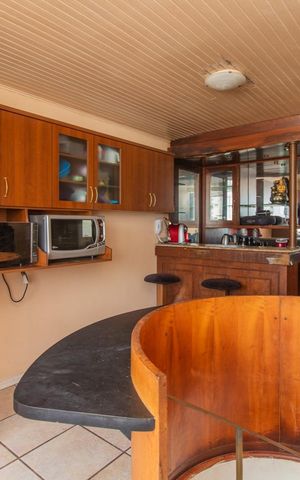 Apartamento à venda com 120m², 2 quartos e 1 vaga Apartamento à venda com 120m², 2 quartos e 1 vagaCozinha e Área de Serviço