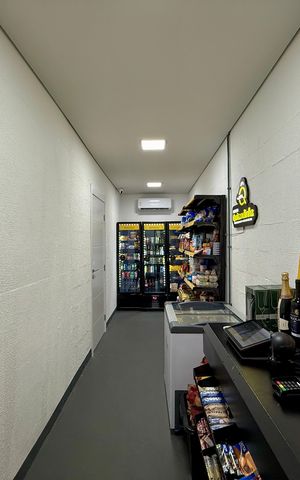 Studio para alugar com 29m², 1 quarto e sem vaga Studio para alugar com 29m², 1 quarto e sem vagaMercadinho