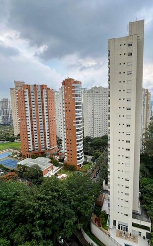 Apartamento à venda com 260m², 4 quartos e 4 vagas Apartamento à venda com 260m², 4 quartos e 4 vagasSacada