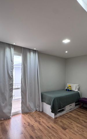 Casa de condomínio à venda com 300m², 5 quartos e 2 vagas Casa de condomínio à venda com 300m², 5 quartos e 2 vagasSuíte 3