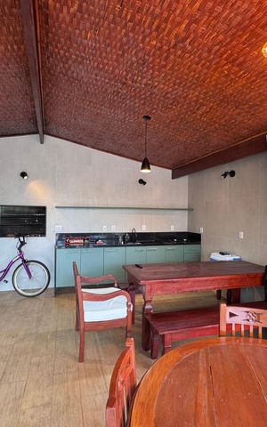 Casa de condomínio à venda com 300m², 5 quartos e 2 vagas Casa de condomínio à venda com 300m², 5 quartos e 2 vagasÁrea externa