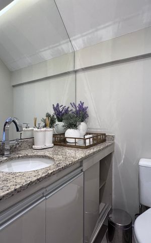 Casa de condomínio à venda com 300m², 5 quartos e 2 vagas Casa de condomínio à venda com 300m², 5 quartos e 2 vagasLavabo