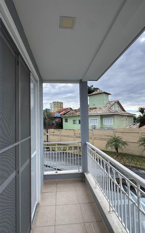 Casa de condomínio à venda com 300m², 5 quartos e 2 vagas Casa de condomínio à venda com 300m², 5 quartos e 2 vagasSuíte 1 - Varanda