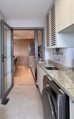 Apartamento à venda com 120m², 3 quartos e 2 vagas Apartamento à venda com 120m², 3 quartos e 2 vagasÁrea de Serviço