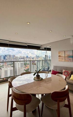 Apartamento à venda com 120m², 3 quartos e 2 vagas Apartamento à venda com 120m², 3 quartos e 2 vagasVaranda