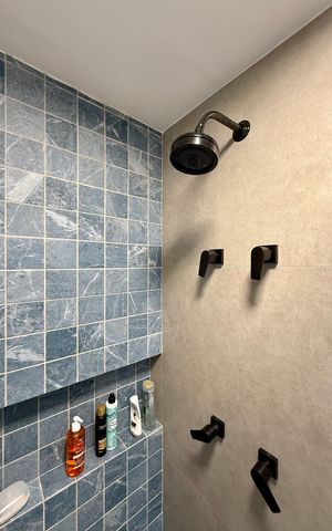 Apartamento à venda com 120m², 3 quartos e 2 vagas Apartamento à venda com 120m², 3 quartos e 2 vagasBanheiro Suíte 1