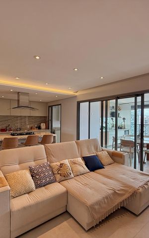 Apartamento à venda com 120m², 3 quartos e 2 vagas Apartamento à venda com 120m², 3 quartos e 2 vagasSala