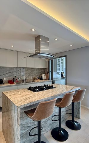 Apartamento à venda com 120m², 3 quartos e 2 vagas Apartamento à venda com 120m², 3 quartos e 2 vagasCozinha