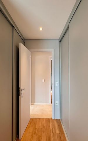 Apartamento à venda com 120m², 3 quartos e 2 vagas Apartamento à venda com 120m², 3 quartos e 2 vagasCloset Suíte 3