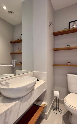 Apartamento à venda com 120m², 3 quartos e 2 vagas Apartamento à venda com 120m², 3 quartos e 2 vagasLavabo