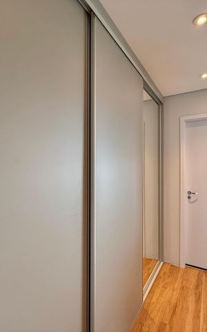 Apartamento à venda com 120m², 3 quartos e 2 vagas Apartamento à venda com 120m², 3 quartos e 2 vagasCloset Suíte 3