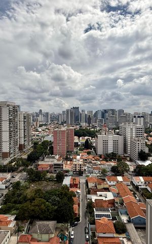 Apartamento à venda com 120m², 3 quartos e 2 vagas Apartamento à venda com 120m², 3 quartos e 2 vagasVista