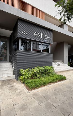 Apartamento à venda com 120m², 3 quartos e 2 vagas Apartamento à venda com 120m², 3 quartos e 2 vagasFachada