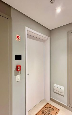 Apartamento à venda com 120m², 3 quartos e 2 vagas Apartamento à venda com 120m², 3 quartos e 2 vagasHall Apartamento