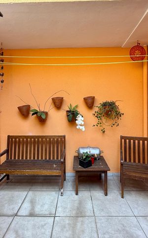 Casa à venda com 90m², 3 quartos e 1 vagaÁrea de Serviço/Quintal