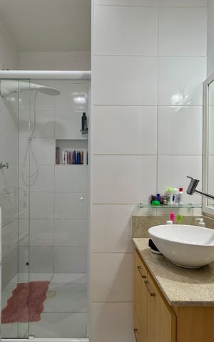 Casa à venda com 90m², 3 quartos e 1 vagaBanheiro 