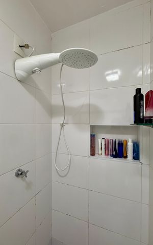 Casa à venda com 90m², 3 quartos e 1 vagaBanheiro 