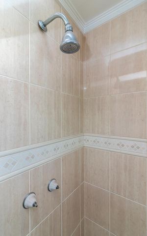 Apartamento à venda com 267m², 3 quartos e 3 vagasBanheiro da Suíte 2