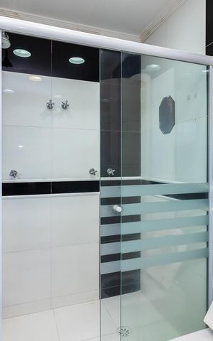 Apartamento à venda com 267m², 3 quartos e 3 vagasBanheiro da Suíte 1