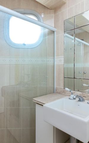 Apartamento à venda com 267m², 3 quartos e 3 vagasBanheiro da Suíte 2