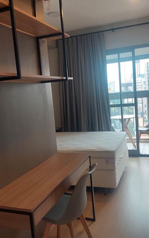 Studio à venda com 25m², 1 quarto e sem vaga Studio à venda com 25m², 1 quarto e sem vagaSala/Quarto