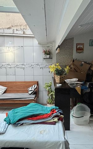 Casa à venda com 175m², 3 quartos e 2 vagas Casa à venda com 175m², 3 quartos e 2 vagasQuintal
