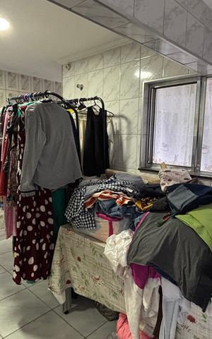 Casa à venda com 175m², 3 quartos e 2 vagas Casa à venda com 175m², 3 quartos e 2 vagasÁrea de Serviço