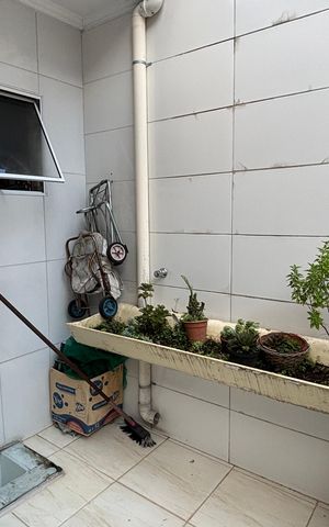 Casa à venda com 175m², 3 quartos e 2 vagas Casa à venda com 175m², 3 quartos e 2 vagasQuarto 2 Varanda