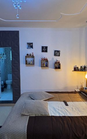 Casa à venda com 175m², 3 quartos e 2 vagas Casa à venda com 175m², 3 quartos e 2 vagasSuite