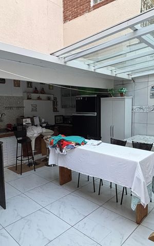 Casa à venda com 175m², 3 quartos e 2 vagas Casa à venda com 175m², 3 quartos e 2 vagasQuintal