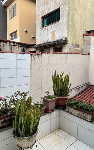 Casa à venda com 175m², 3 quartos e 2 vagas Casa à venda com 175m², 3 quartos e 2 vagasQuarto 2 Varanda
