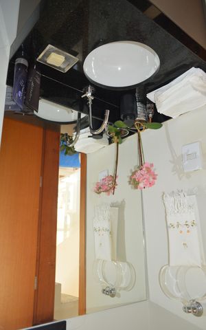 Casa de condomínio para alugar com 300m², 3 quartos e 4 vagasLavabo