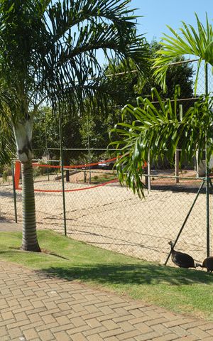 Casa de condomínio para alugar com 300m², 3 quartos e 4 vagasQuadra Esportiva