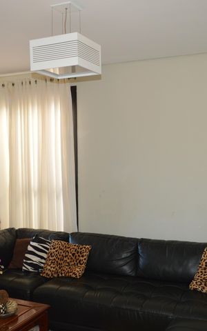 Casa de condomínio para alugar com 300m², 3 quartos e 4 vagasSala