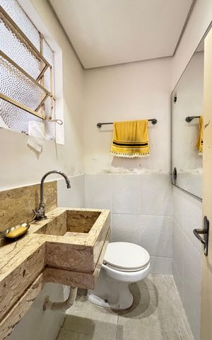 Casa à venda com 180m², 3 quartos e 2 vagas Casa à venda com 180m², 3 quartos e 2 vagasLavabo