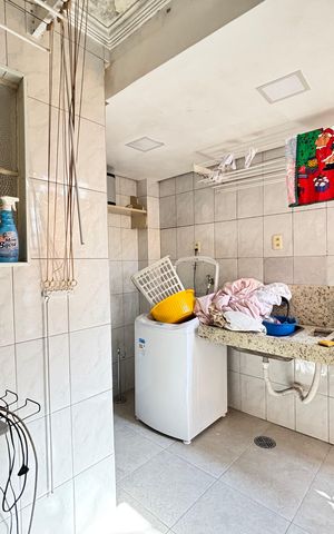 Casa à venda com 180m², 3 quartos e 2 vagas Casa à venda com 180m², 3 quartos e 2 vagasÁrea de Serviço