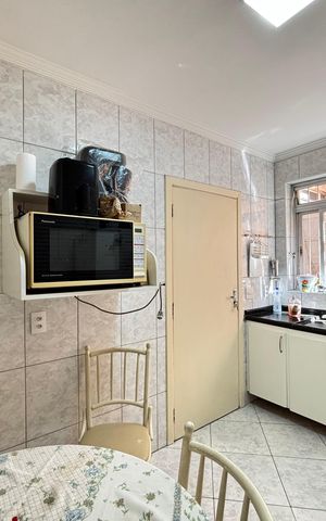 Casa à venda com 180m², 3 quartos e 2 vagas Casa à venda com 180m², 3 quartos e 2 vagasCozinha