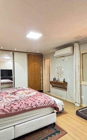 Casa à venda com 180m², 3 quartos e 2 vagas Casa à venda com 180m², 3 quartos e 2 vagasSuíte 2