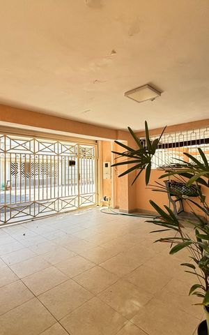 Casa à venda com 180m², 3 quartos e 2 vagas Casa à venda com 180m², 3 quartos e 2 vagasGaragem