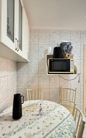 Casa à venda com 180m², 3 quartos e 2 vagas Casa à venda com 180m², 3 quartos e 2 vagasCozinha