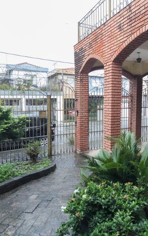 Casa para alugar com 220m², 3 quartos e 2 vagas Casa para alugar com 220m², 3 quartos e 2 vagasEntrada
