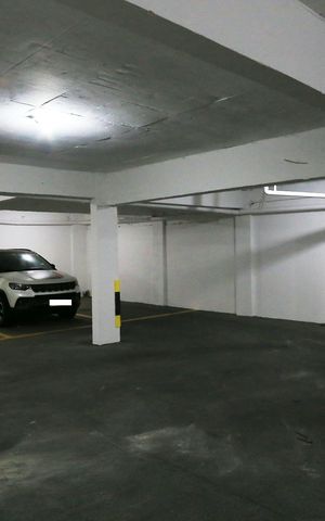 Apartamento à venda com 158m², 2 quartos e 2 vagas Apartamento à venda com 158m², 2 quartos e 2 vagasGaragem