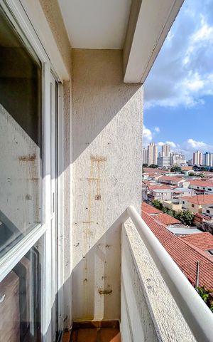 Apartamento à venda com 58m², 2 quartos e 1 vagaVaranda