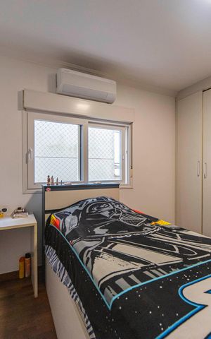 Casa à venda com 450m², 4 quartos e 6 vagas Casa à venda com 450m², 4 quartos e 6 vagasQuarto 1