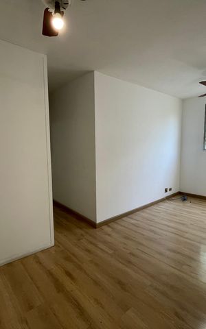 Apartamento à venda com 58m², 2 quartos e 1 vaga Apartamento à venda com 58m², 2 quartos e 1 vagaSala