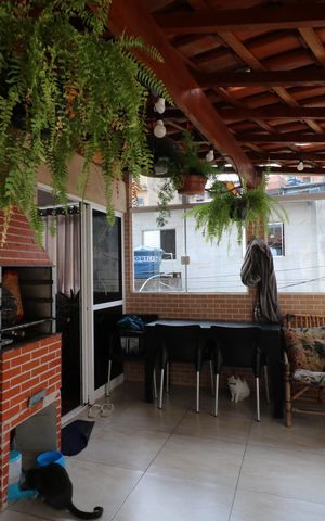 Casa à venda com 139m², 4 quartos e 1 vaga Casa à venda com 139m², 4 quartos e 1 vagaCasa 03