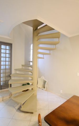 Casa à venda com 250m², 3 quartos e sem vagaSala